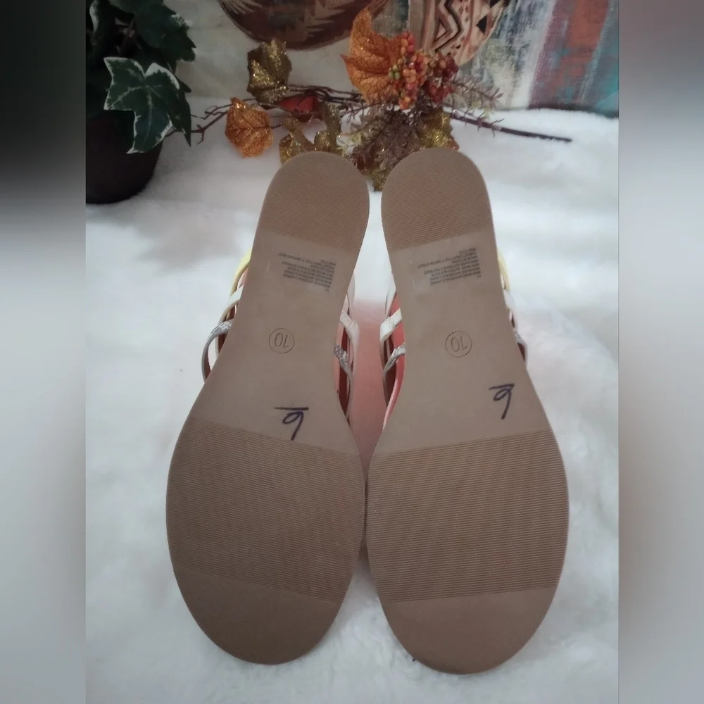 Like new condition sandals shoes for women size 10